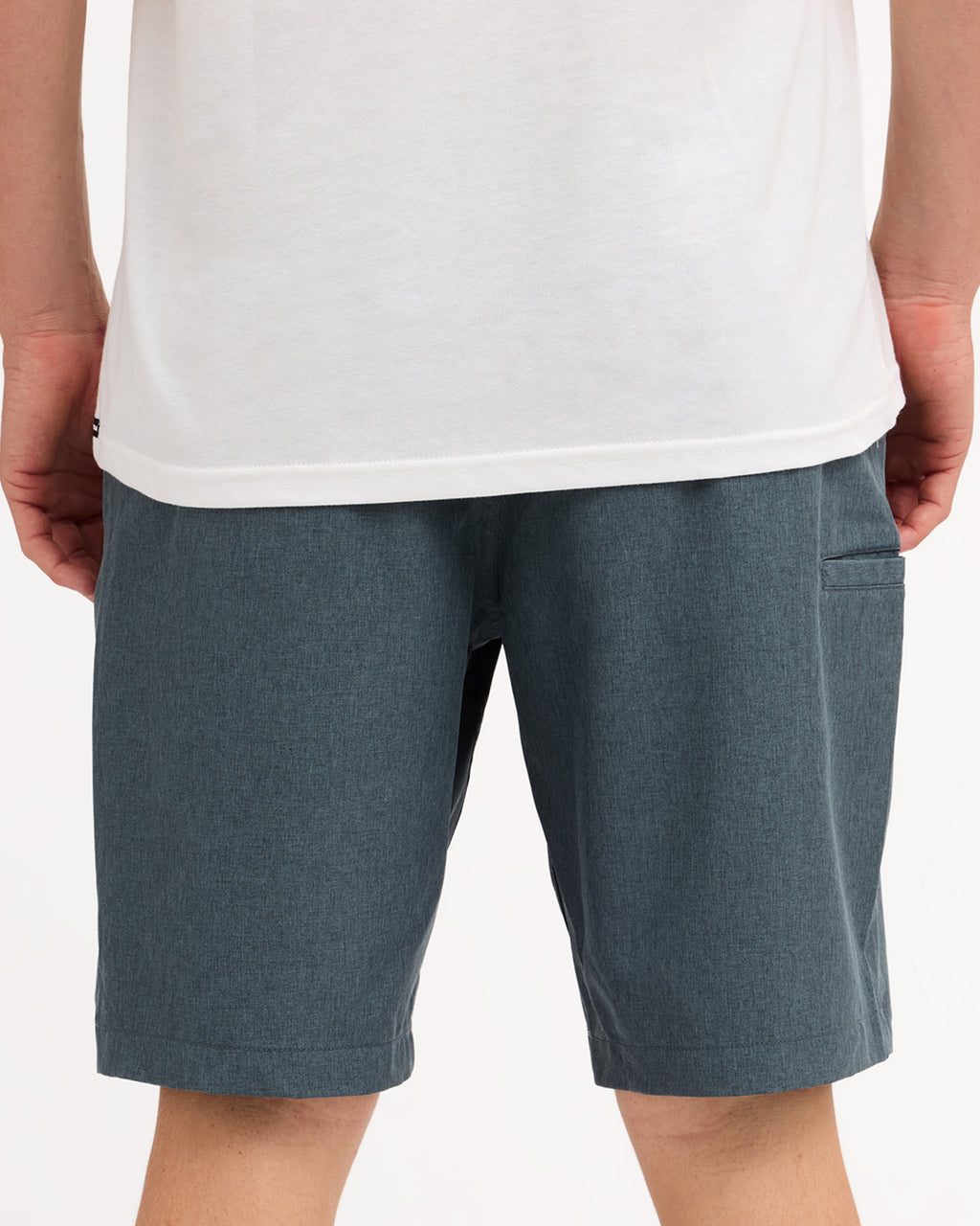 ucyhy03003_volcom_dst_bck6