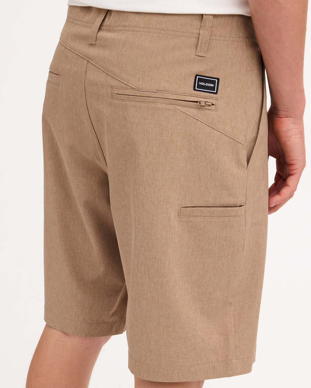 ucyhy03003_volcom_kha_dtl1