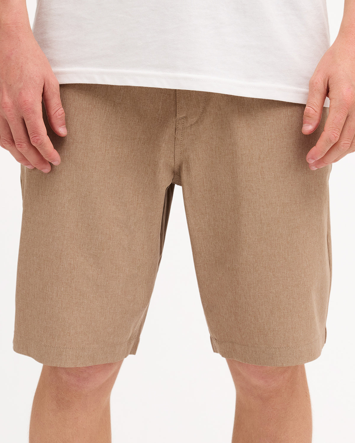 ucyhy03003_volcom_kha_frt6