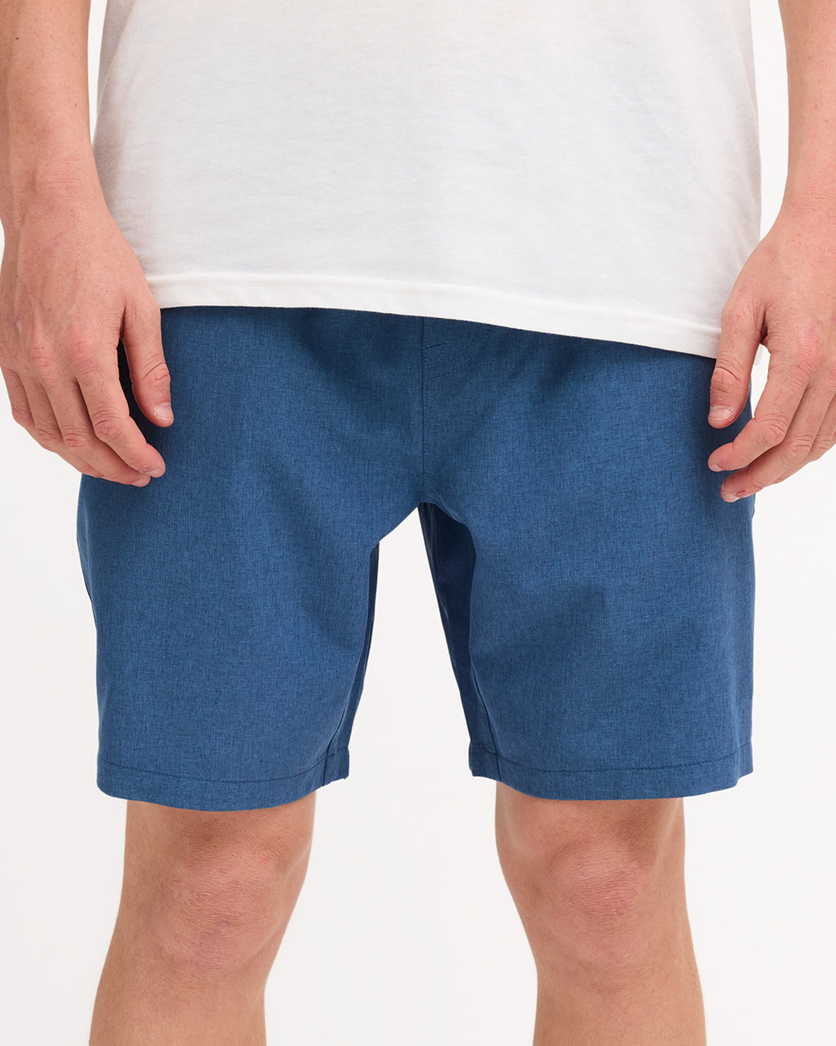 ucyhy03004_volcom_smb_frt6