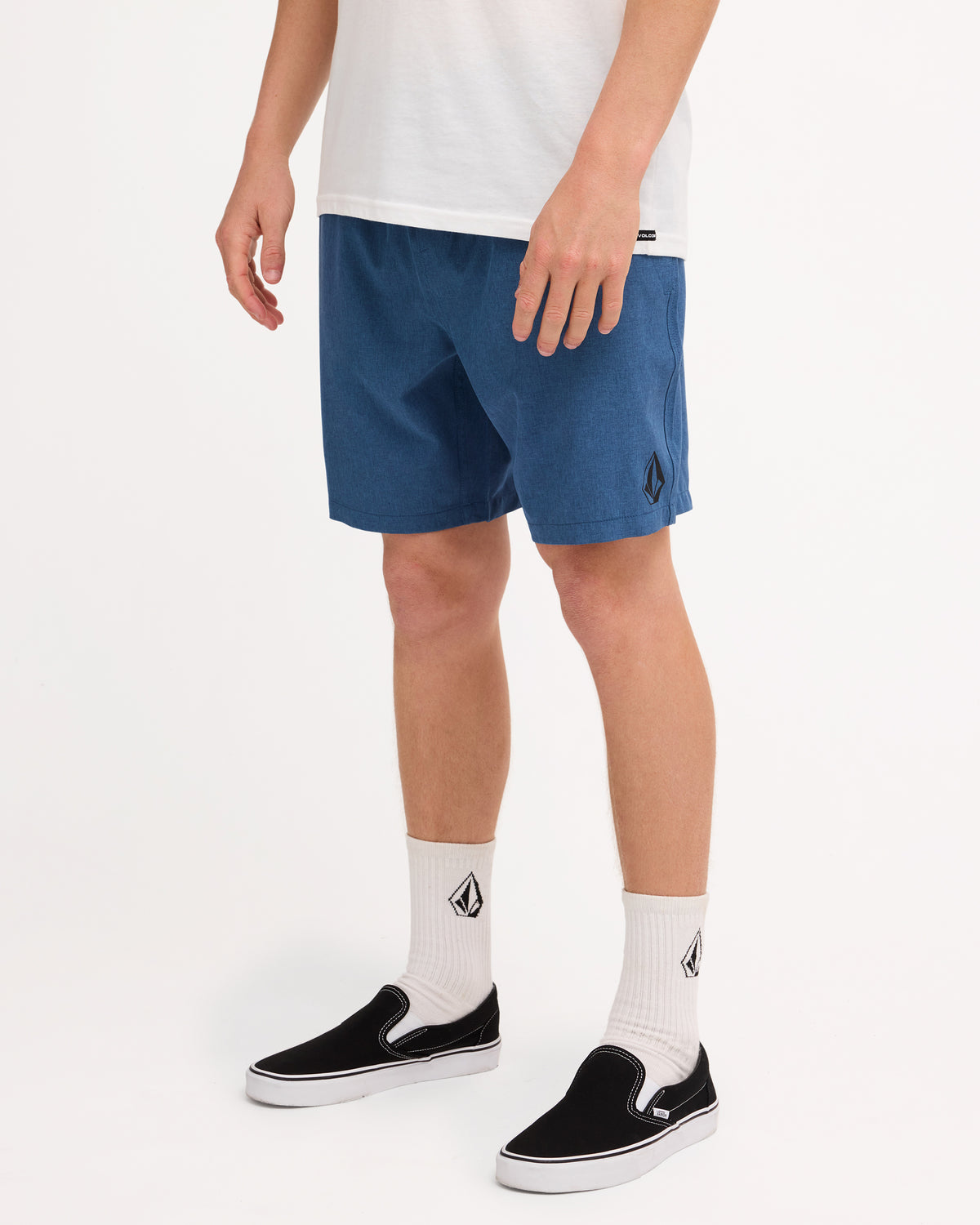 ucyhy03004_volcom_smb_sd1