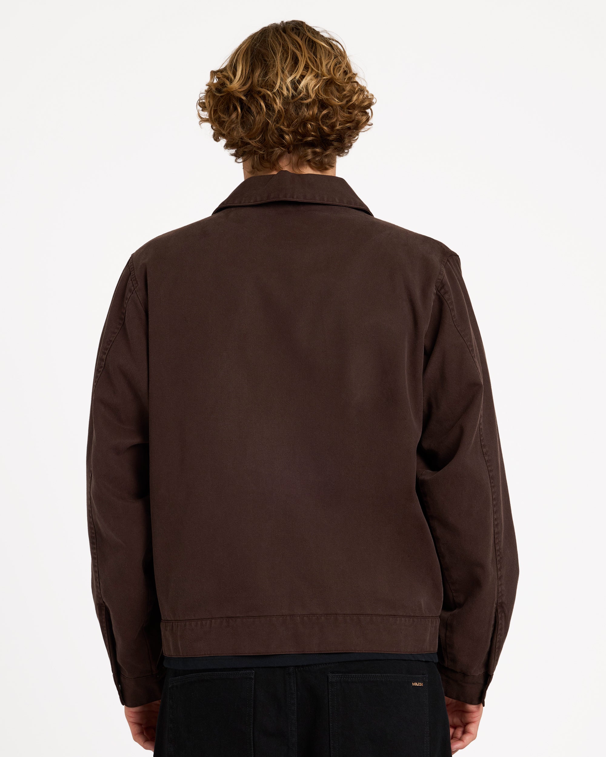 ucyjk03000_volcom_cao_bck1