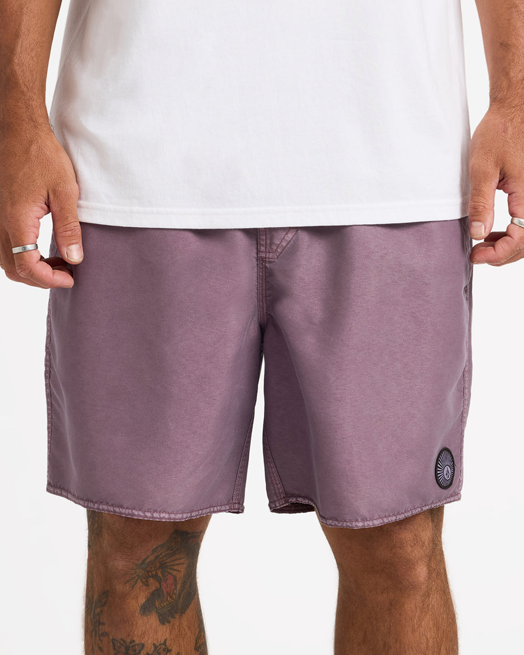 CENTER TRUNK 17