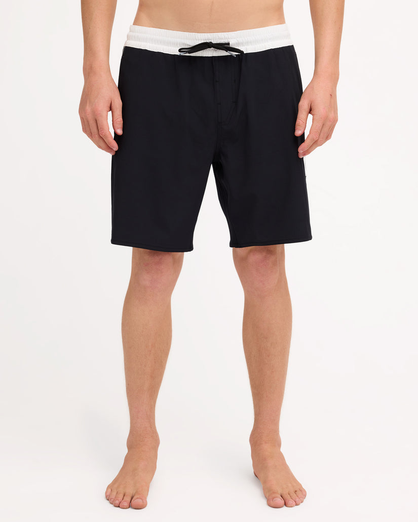 ucyjv03002_volcom_blk_frt1