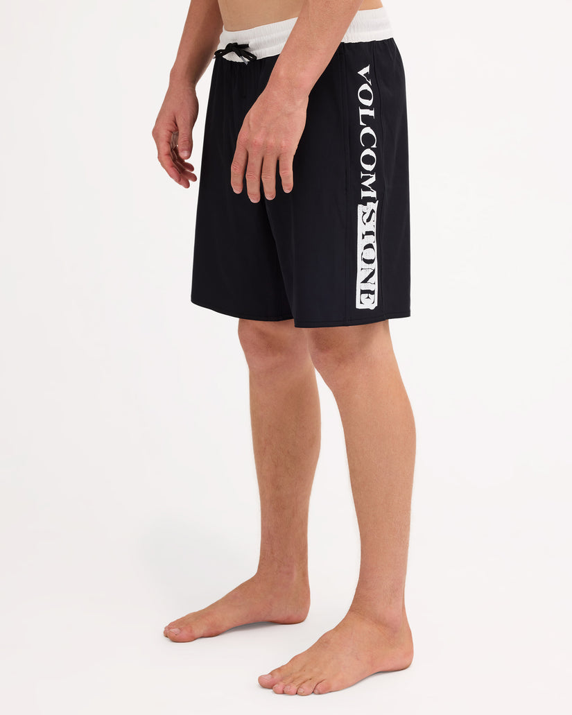 ucyjv03002_volcom_blk_sd1
