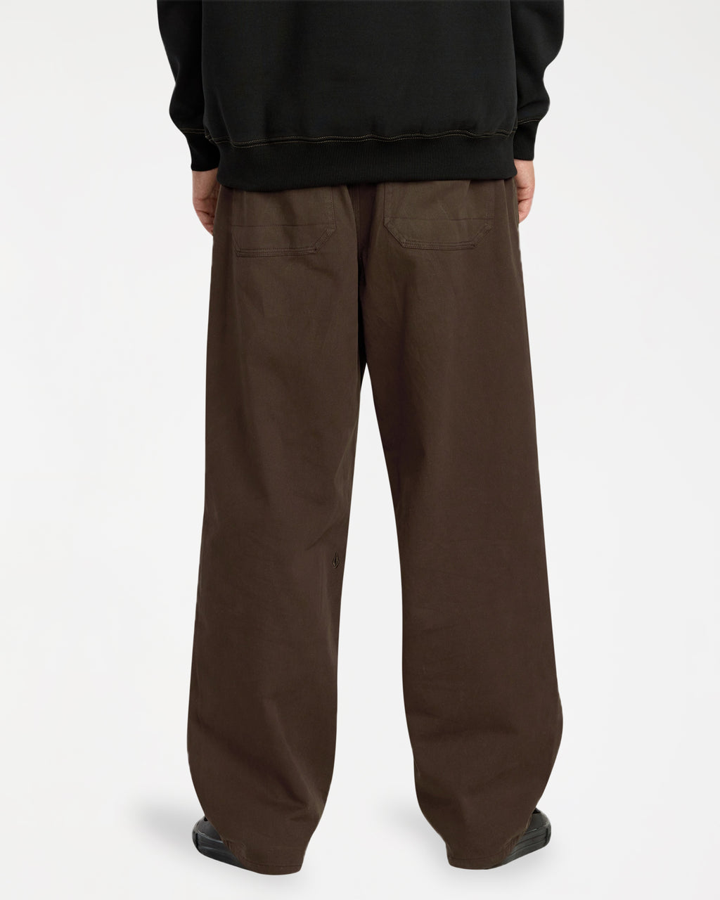 ucynp03006_volcom_cao_bck1
