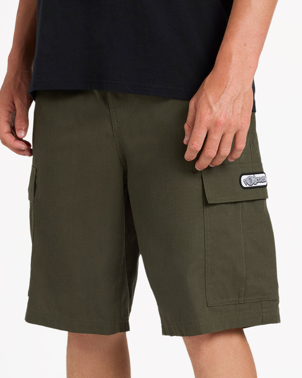 ucyws03002_volcom_sqd_sd6