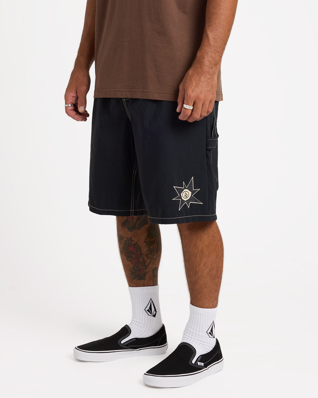 ucyws03003_volcom_blk_sd1