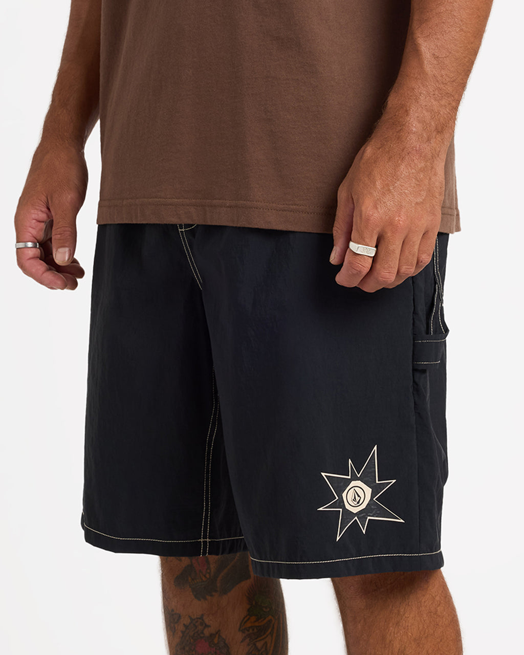 ucyws03003_volcom_blk_sd6