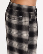 ucyws03004_volcom_blk_dtl1