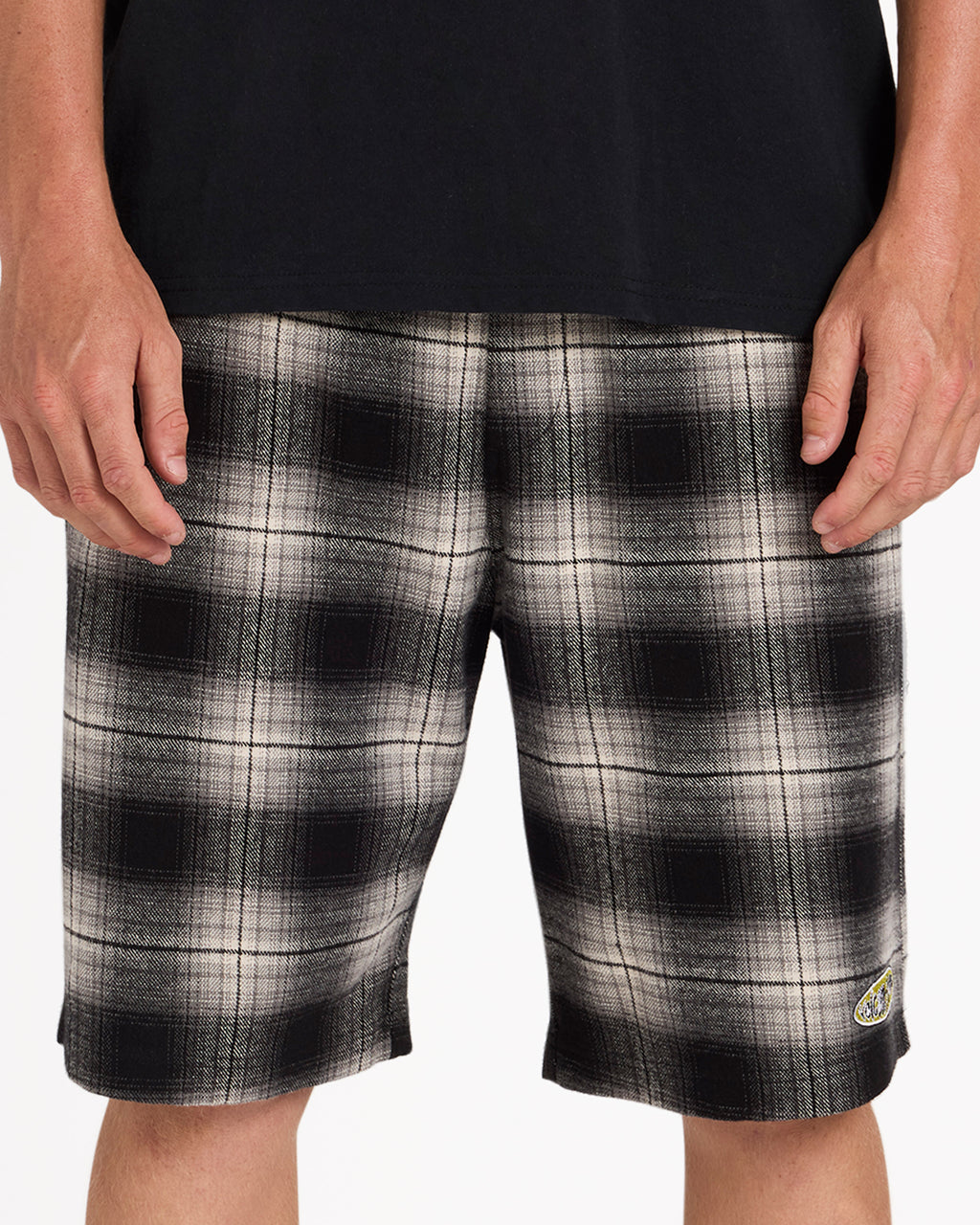 ucyws03004_volcom_blk_frt6