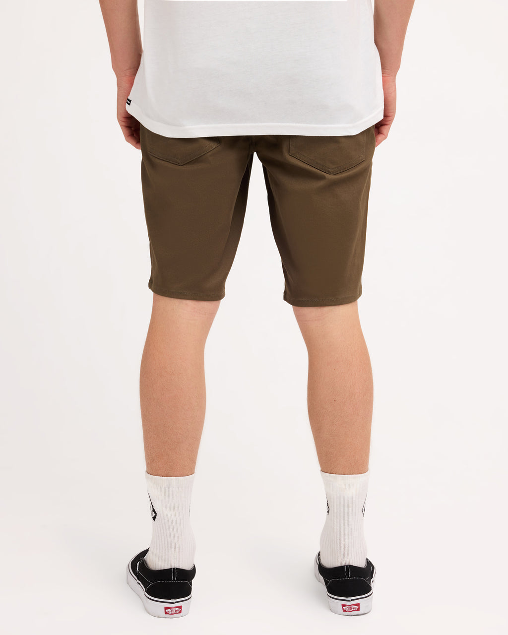 ucyws03005_volcom_wms_bck1
