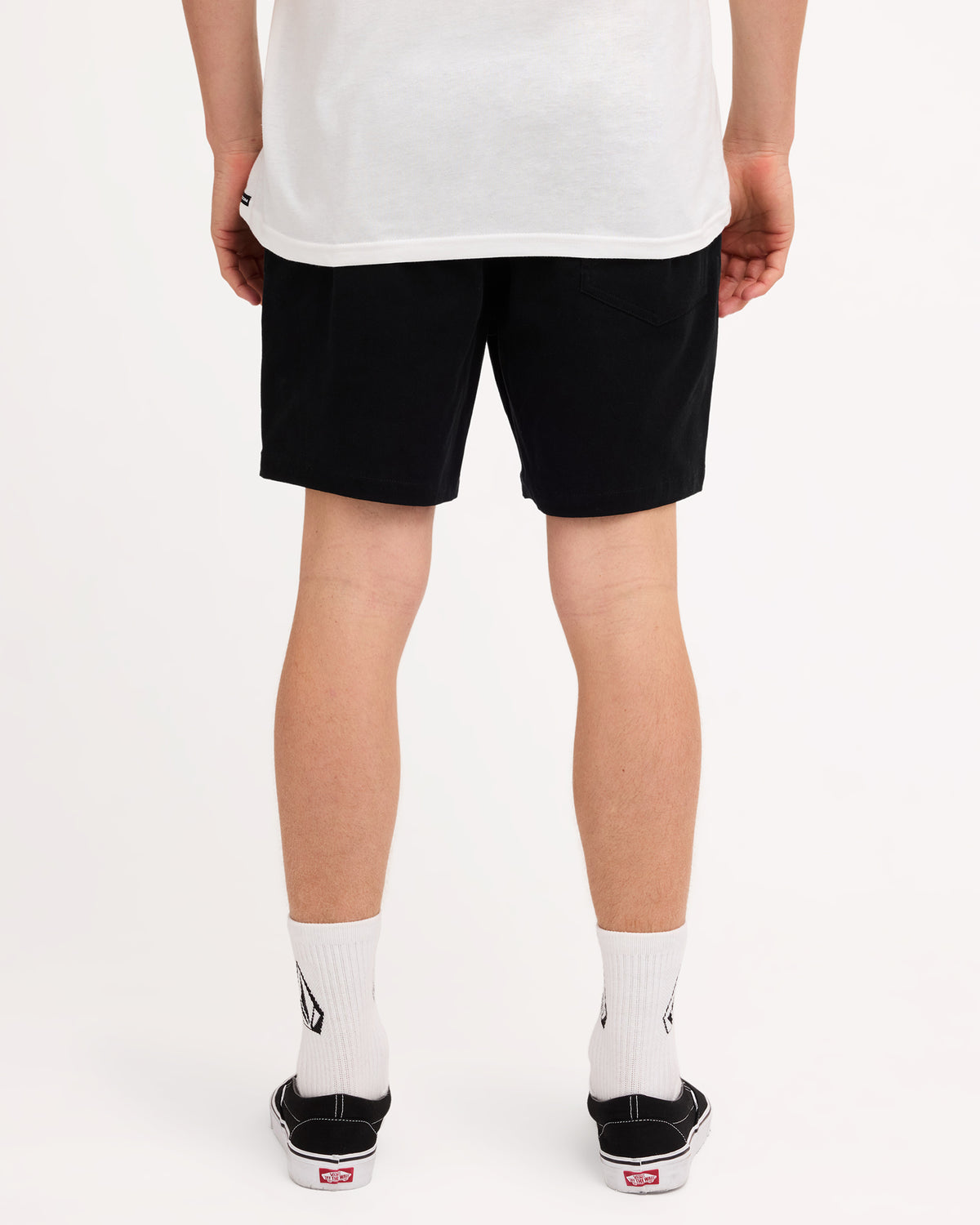 ucyws03008_volcom_blk_bck1