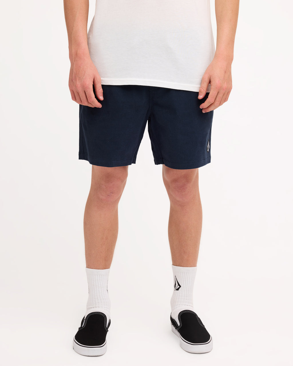 ucyws03008_volcom_nvy_frt1
