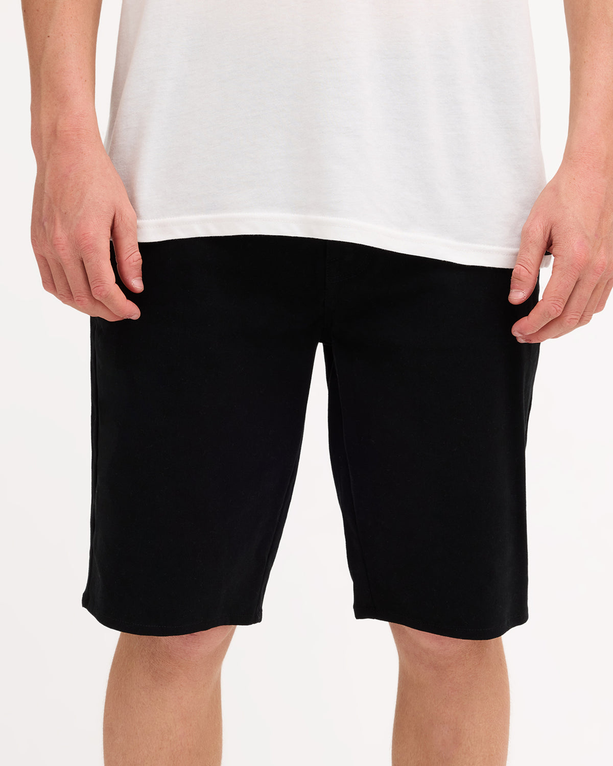 ucyws03009_volcom_blk_frt6