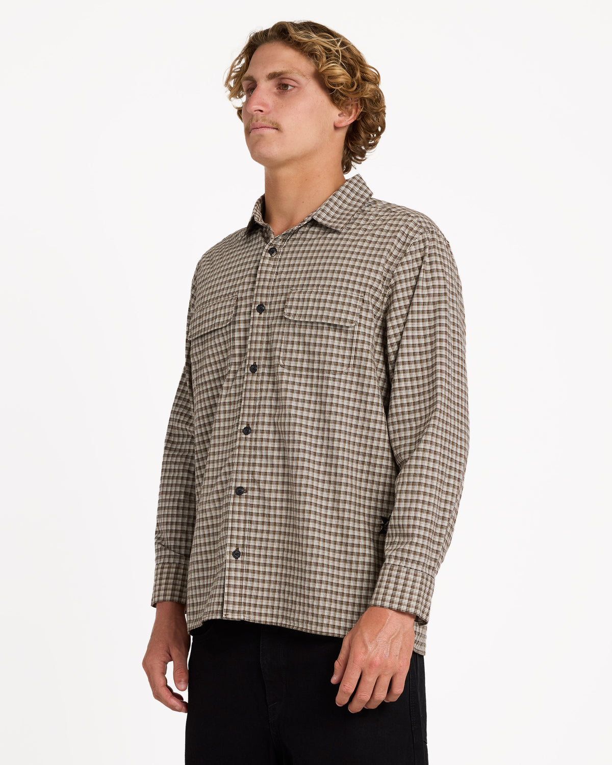 ucywt03000_volcom_dwh_sd1