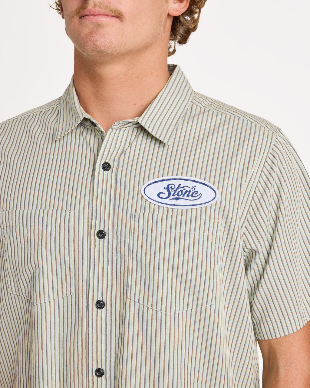 ucywt03003_volcom_stn_dtl1