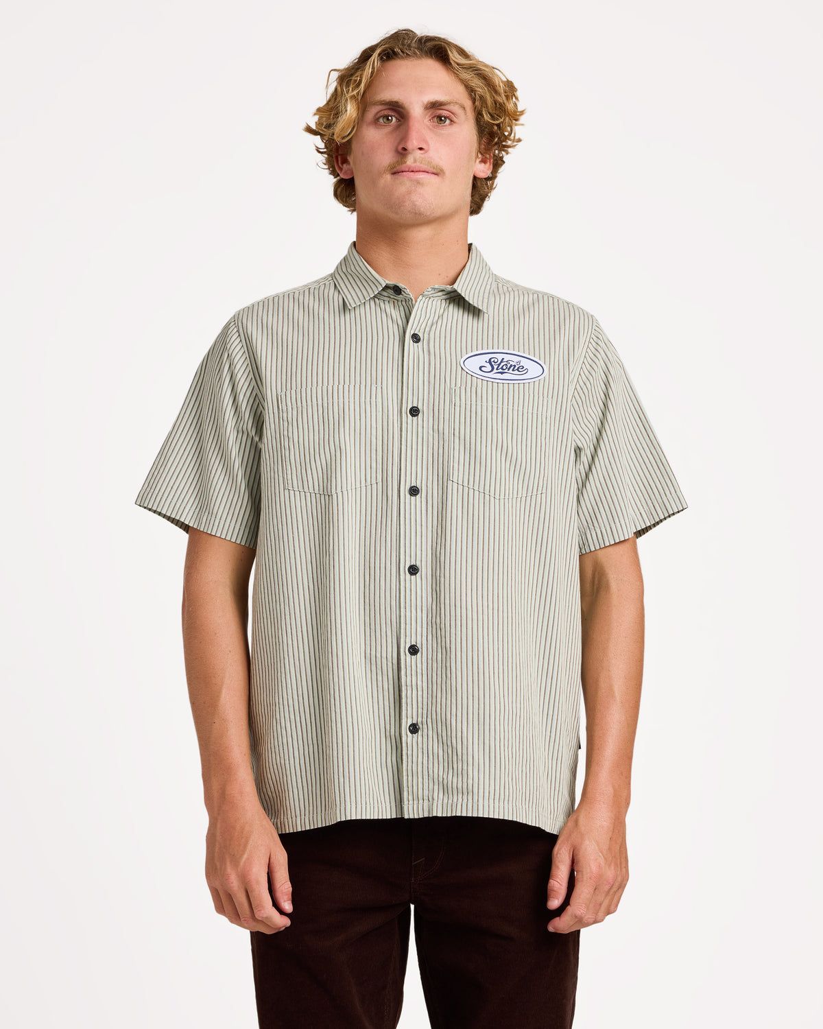 ucywt03003_volcom_stn_frt1