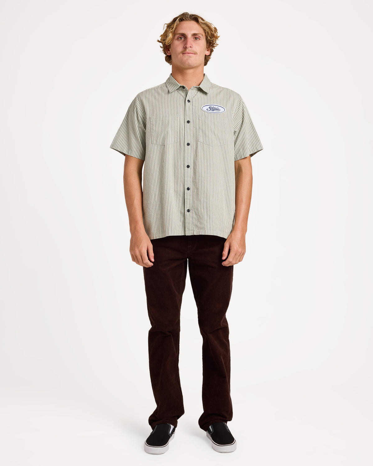 ucywt03003_volcom_stn_frt9