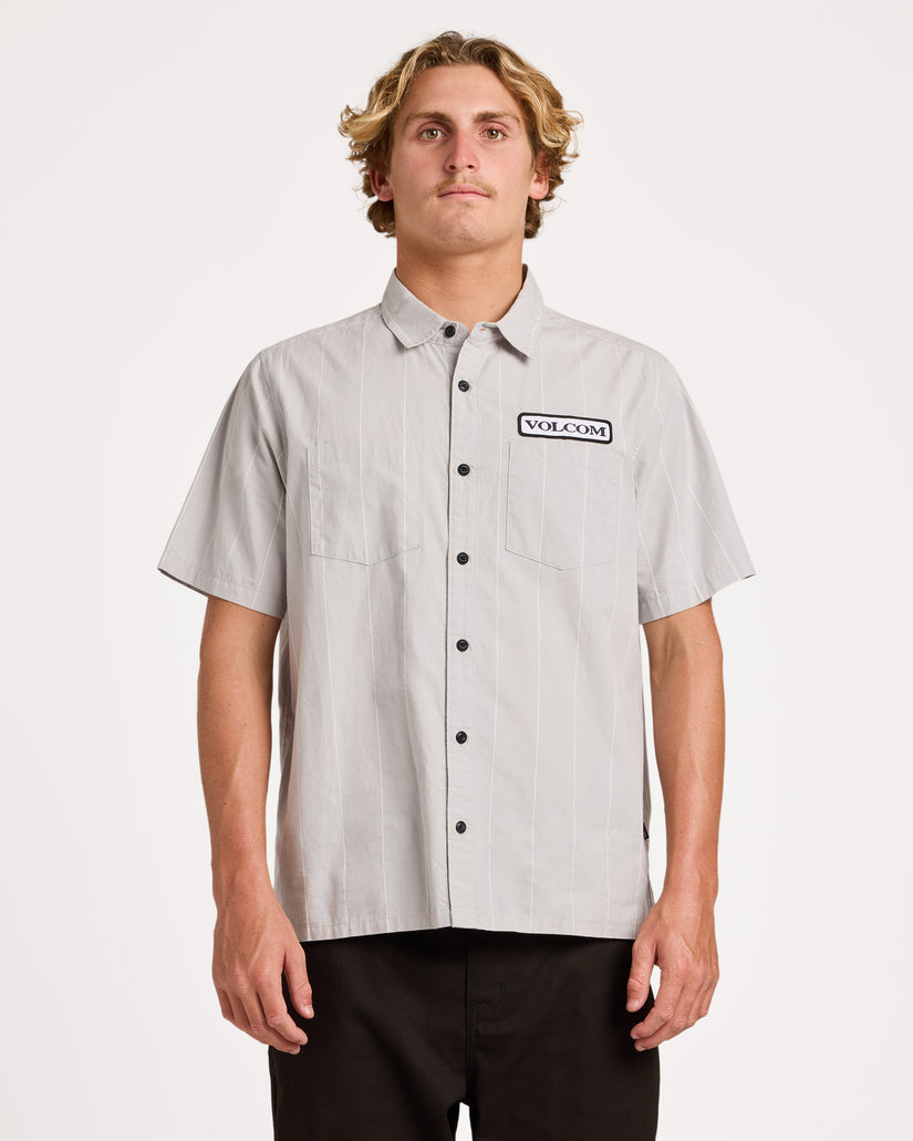ucywt03003_volcom_twr_frt1