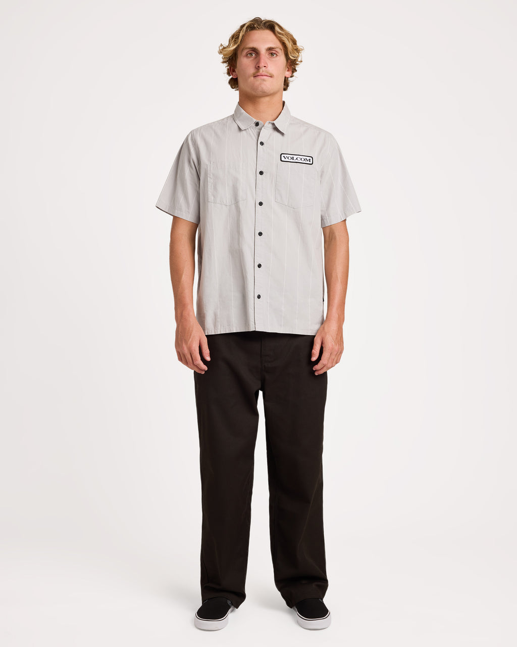 ucywt03003_volcom_twr_frt9