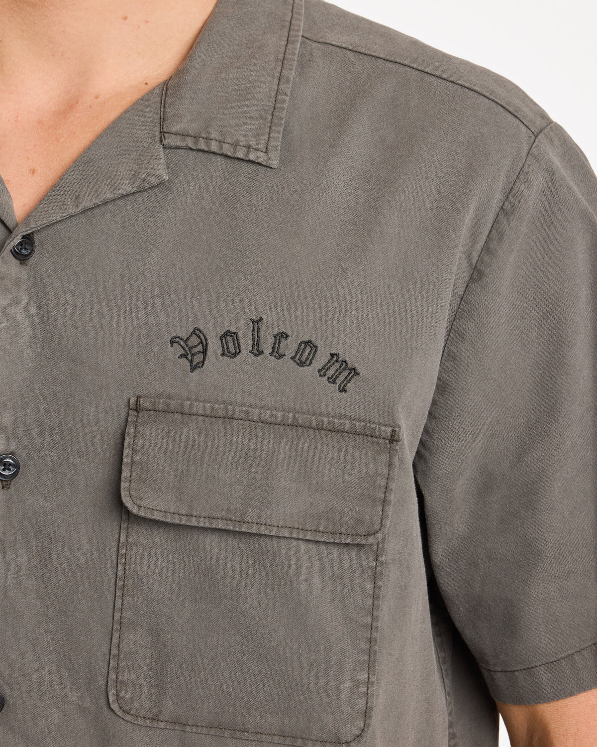 ucywt03006_volcom_blk_dtl1