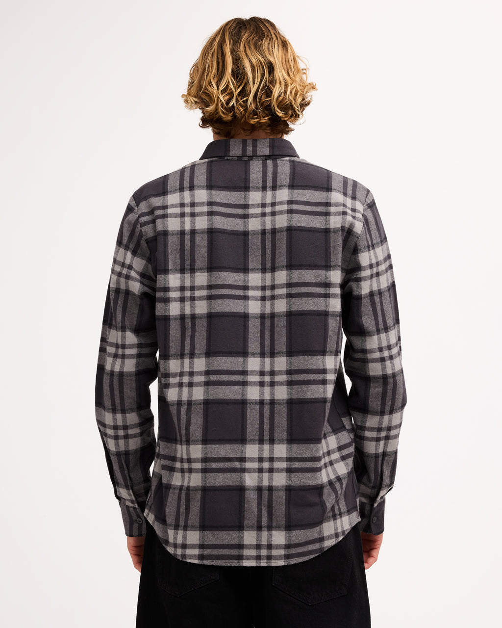 ucywt03008_volcom_asb_bck1