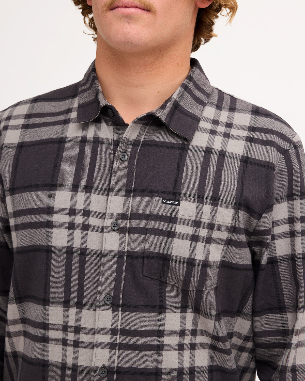 ucywt03008_volcom_asb_dtl1