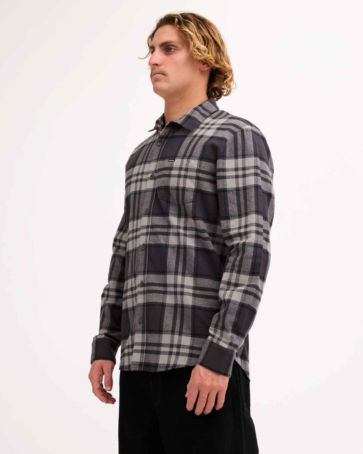 ucywt03008_volcom_asb_sd1