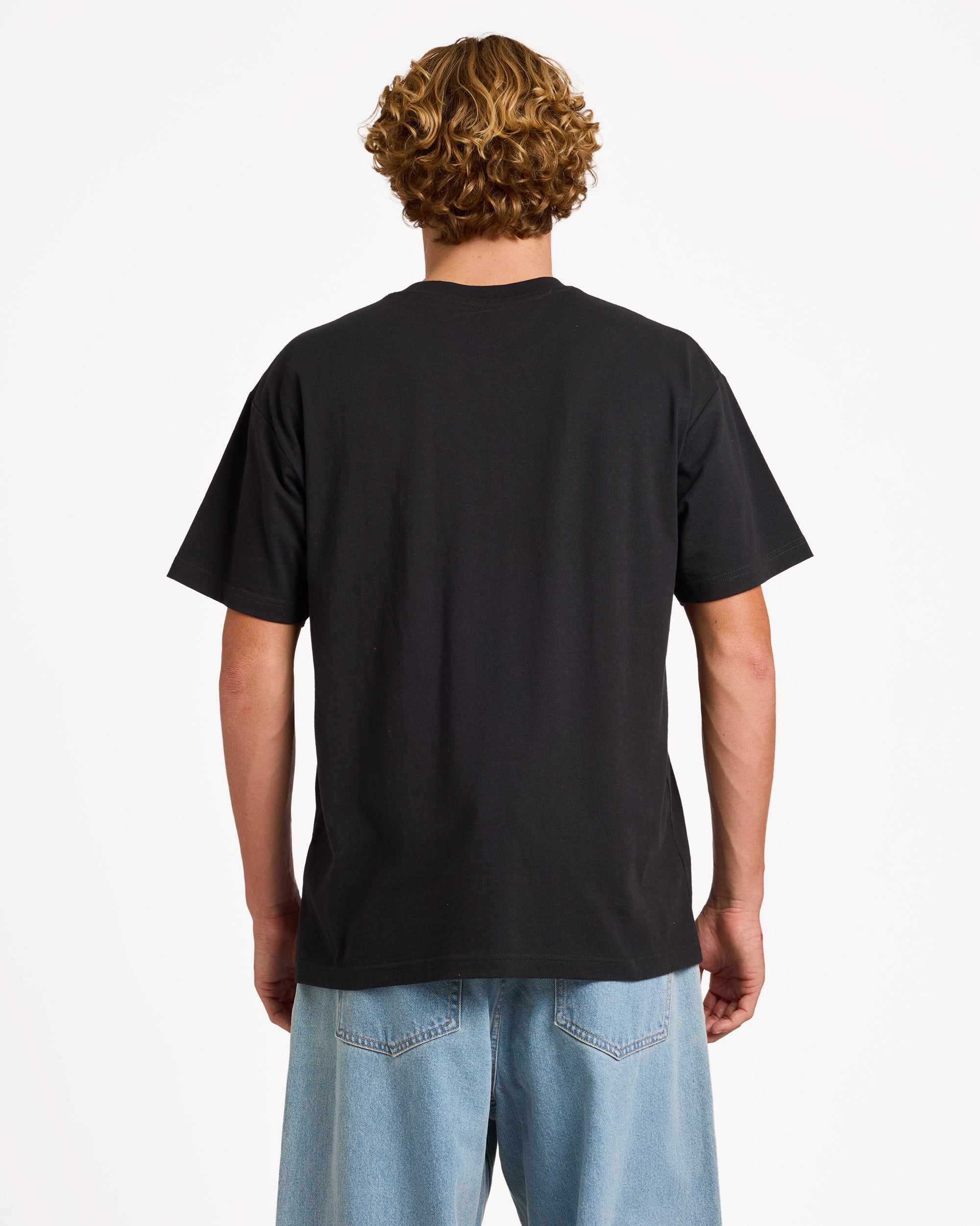 ucyzt03001_volcom_blk_bck1