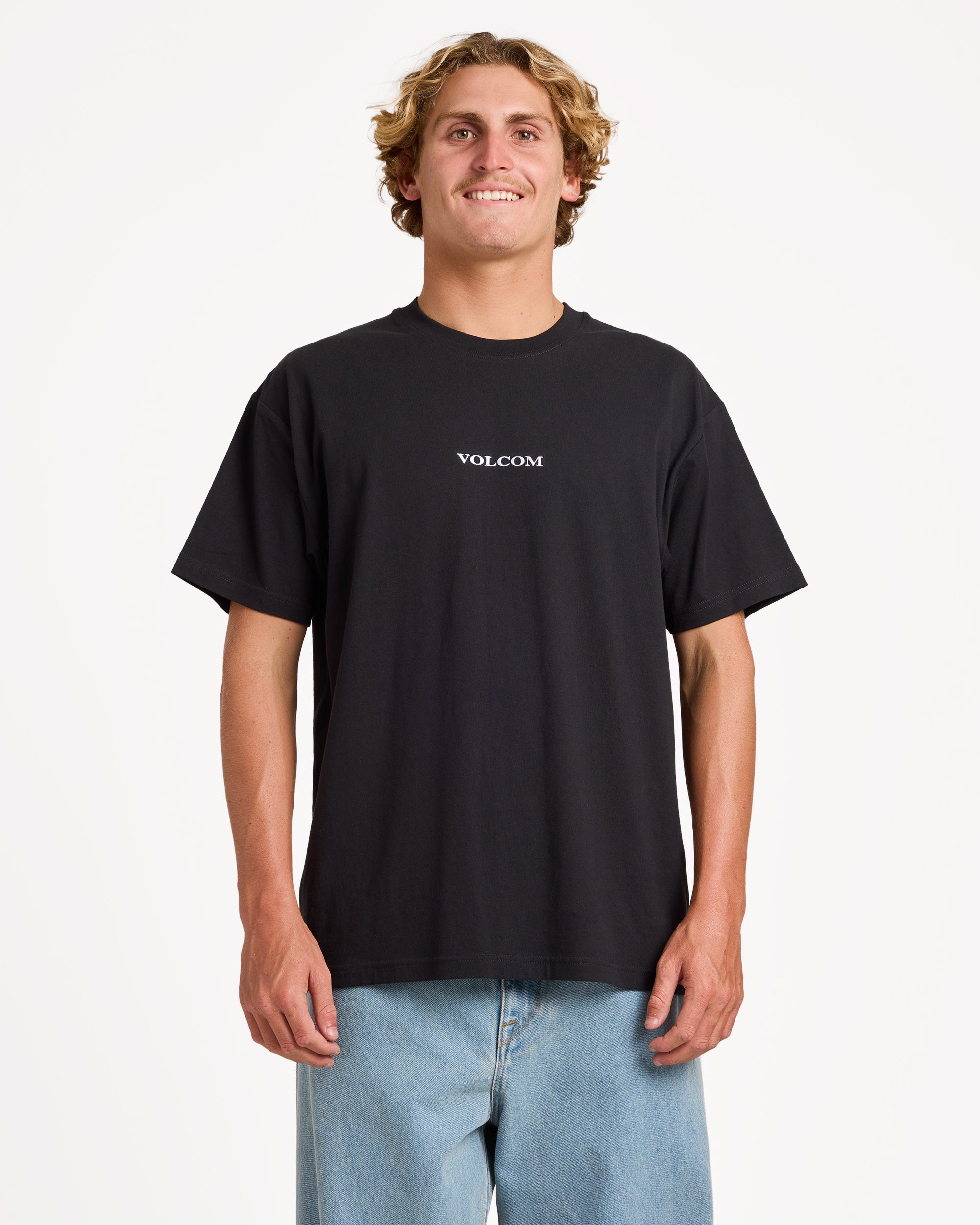 ucyzt03001_volcom_blk_frt1