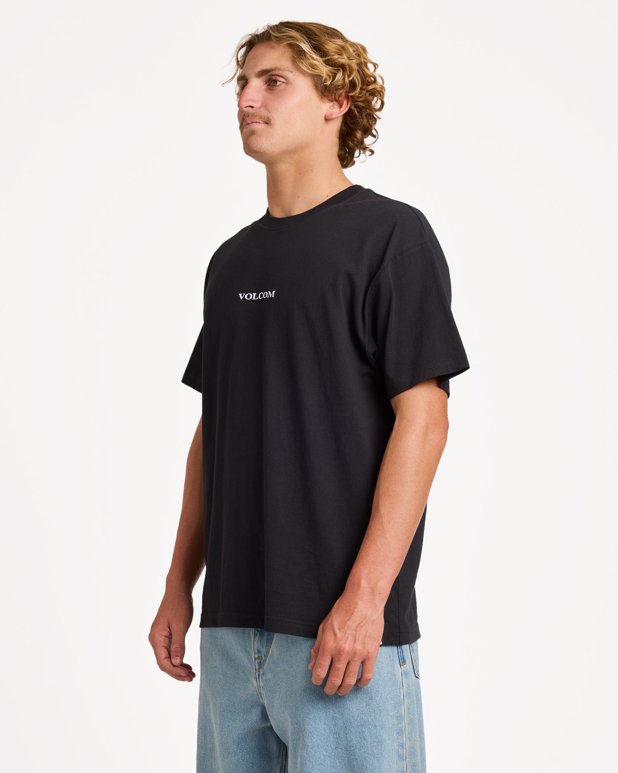 ucyzt03001_volcom_blk_sd1