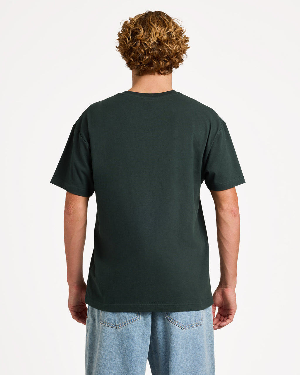 ucyzt03001_volcom_scb_bck1