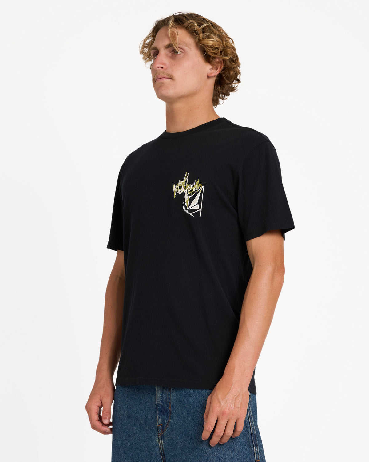 ucyzt03004_volcom_blk_sd1