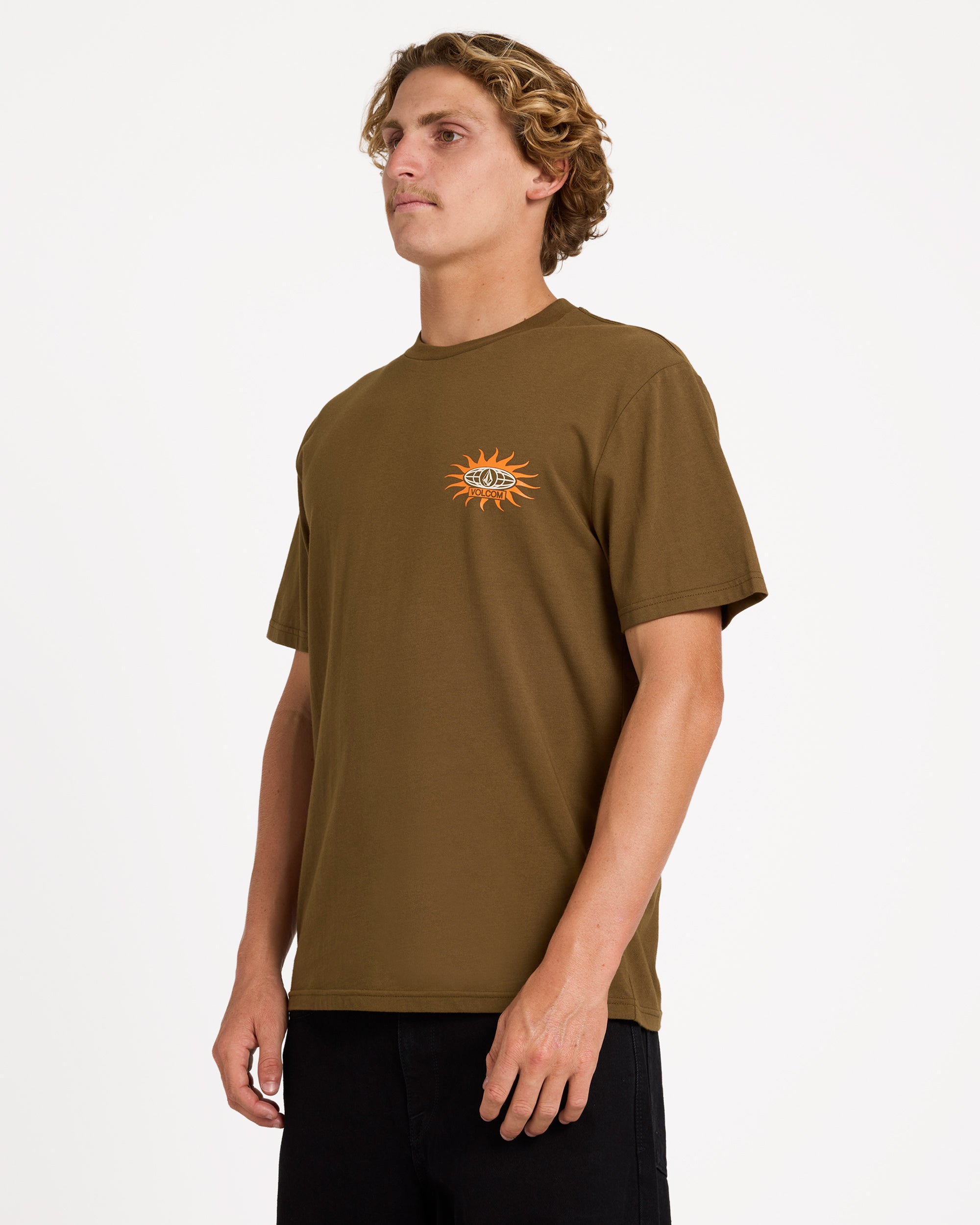 ucyzt03010_volcom_sle_sd1