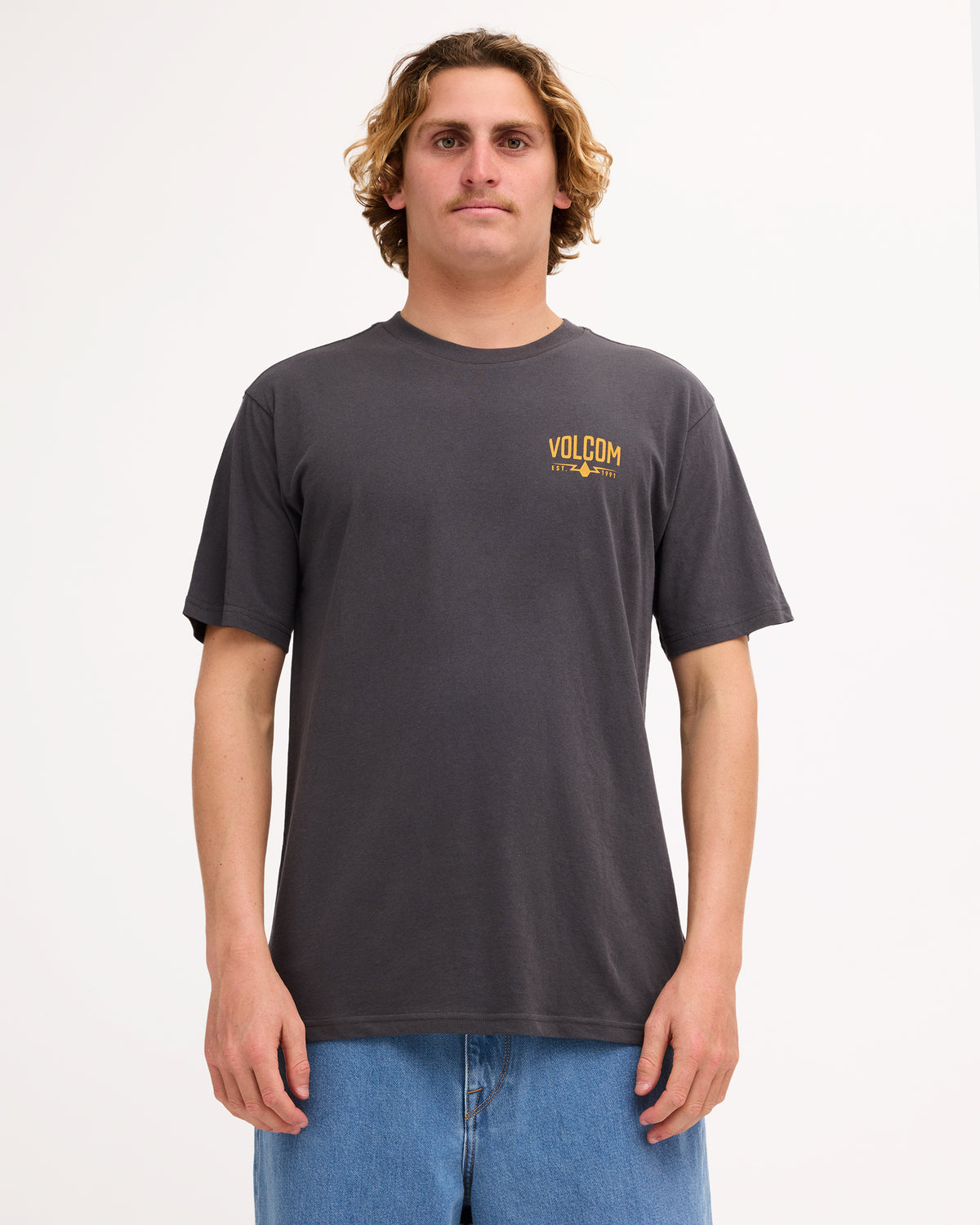 ucyzt03044_volcom_asb_frt1