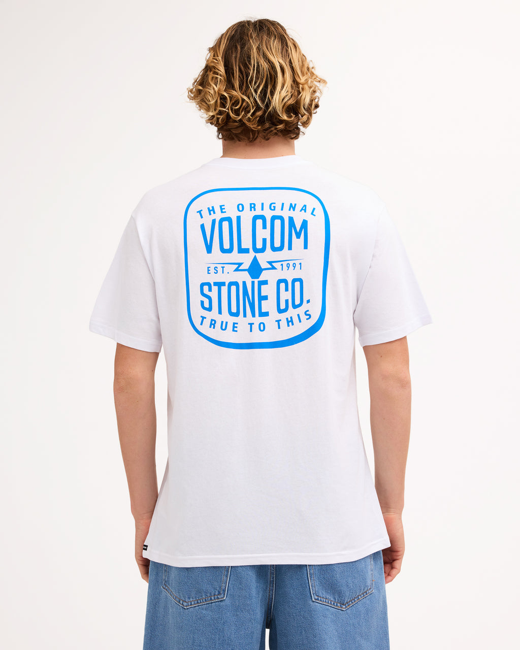 ucyzt03044_volcom_wht_bck1