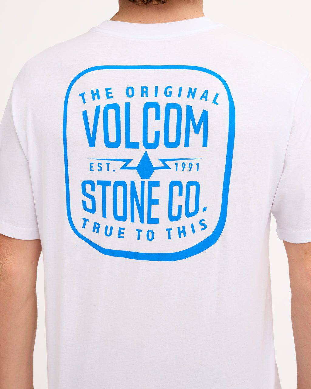 ucyzt03044_volcom_wht_dtl1