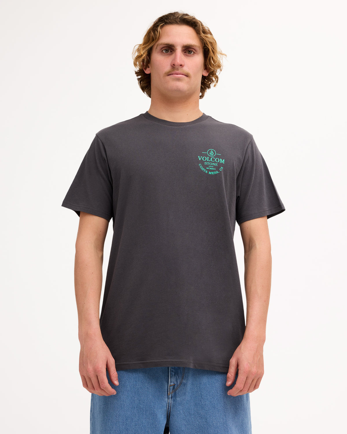 ucyzt03049_volcom_asb_frt1