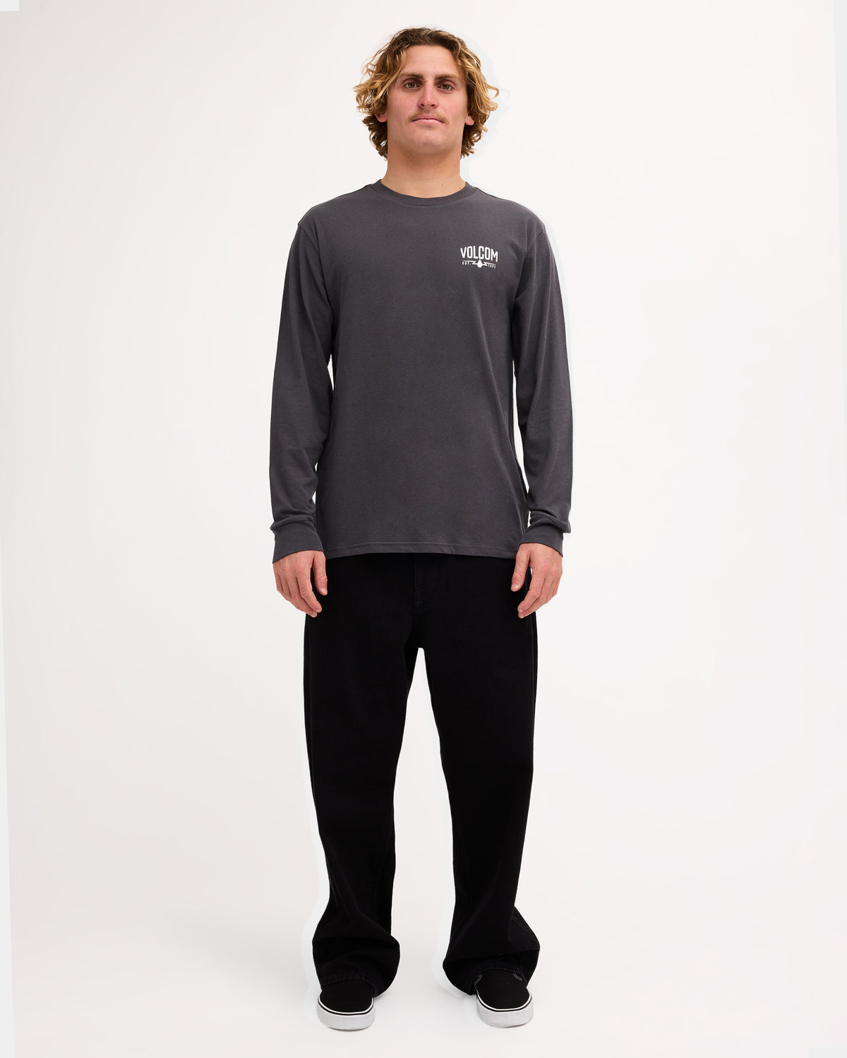 ucyzt03052_volcom_asb_frt9