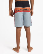 uqbbs03028_quiksilver_sje9_bck1