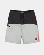 uqbbs03028_quiksilver_sje9_frt1_flat