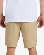 uqmhy03015_quiksilver_ckk0_bck6