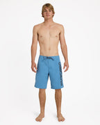 uqybs03115_quiksilver_blq0_frt9