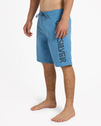 uqybs03115_quiksilver_blq0_sd1