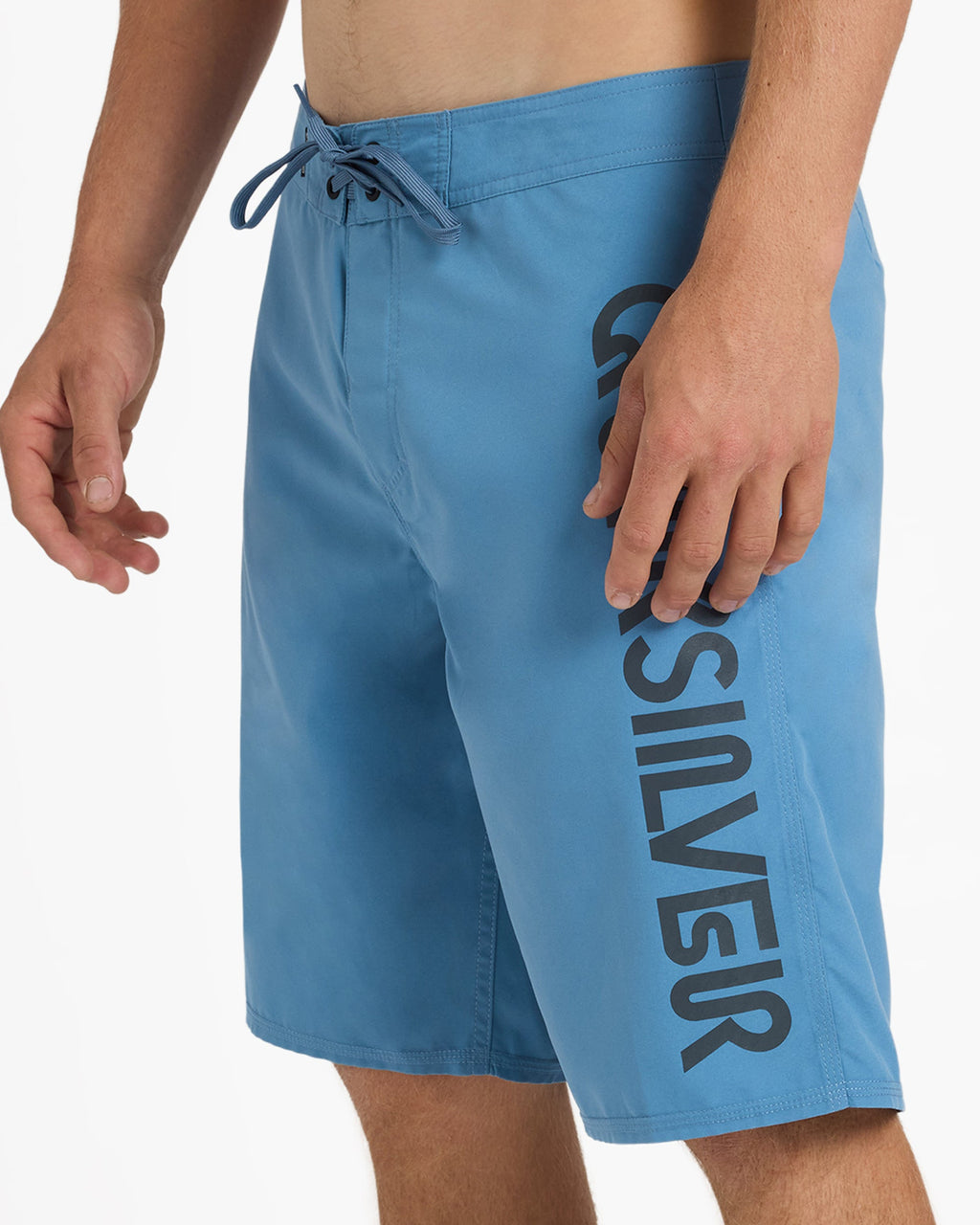 uqybs03115_quiksilver_blq0_sd6