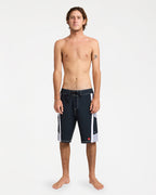 uqybs03118_quiksilver_kvj0_frt9