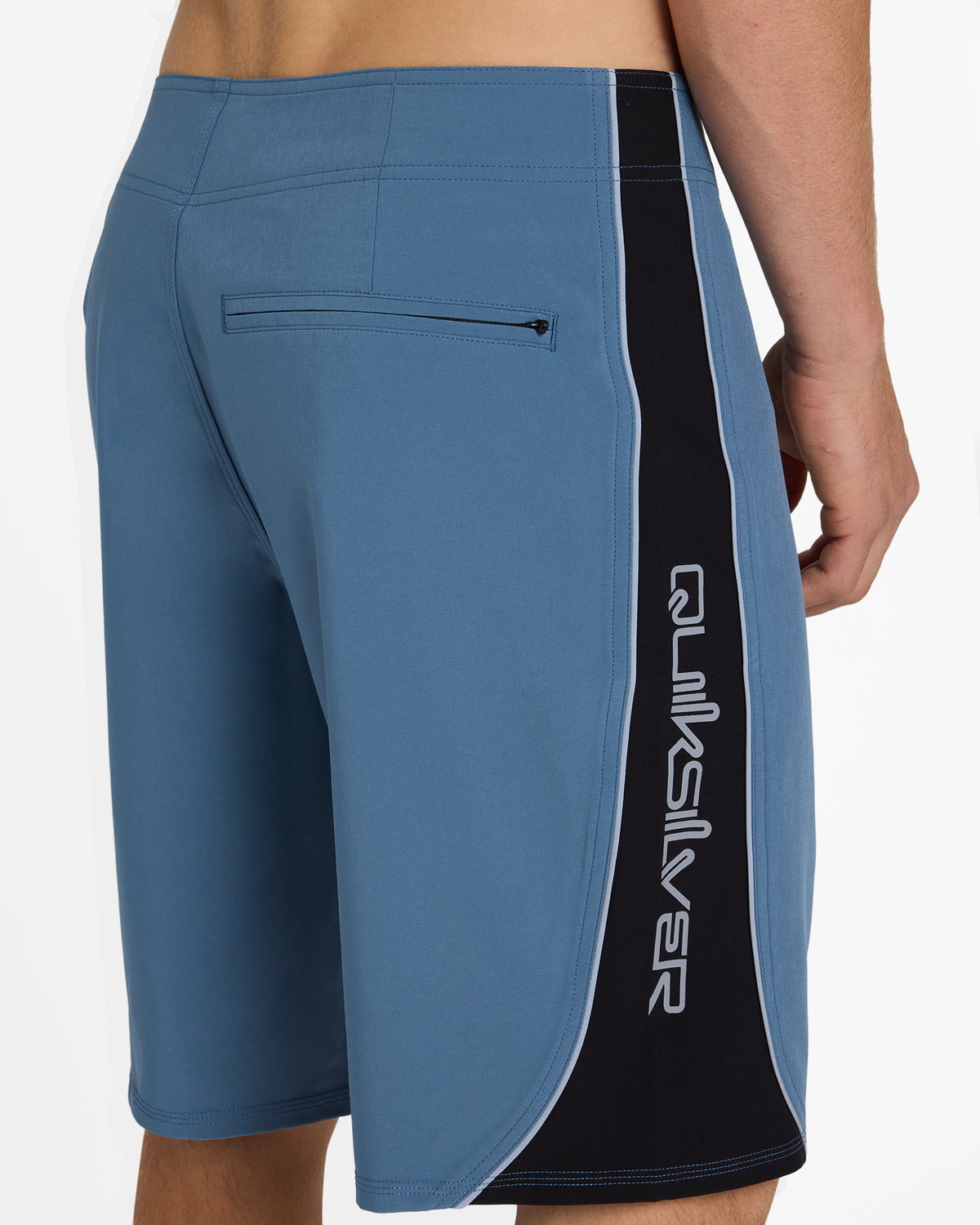 uqybs03123_quiksilver_bnd0_dtl1