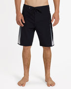 uqybs03129_quiksilver_kvj9_frt1