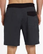uqybs03131_quiksilver_kvj0_bck6